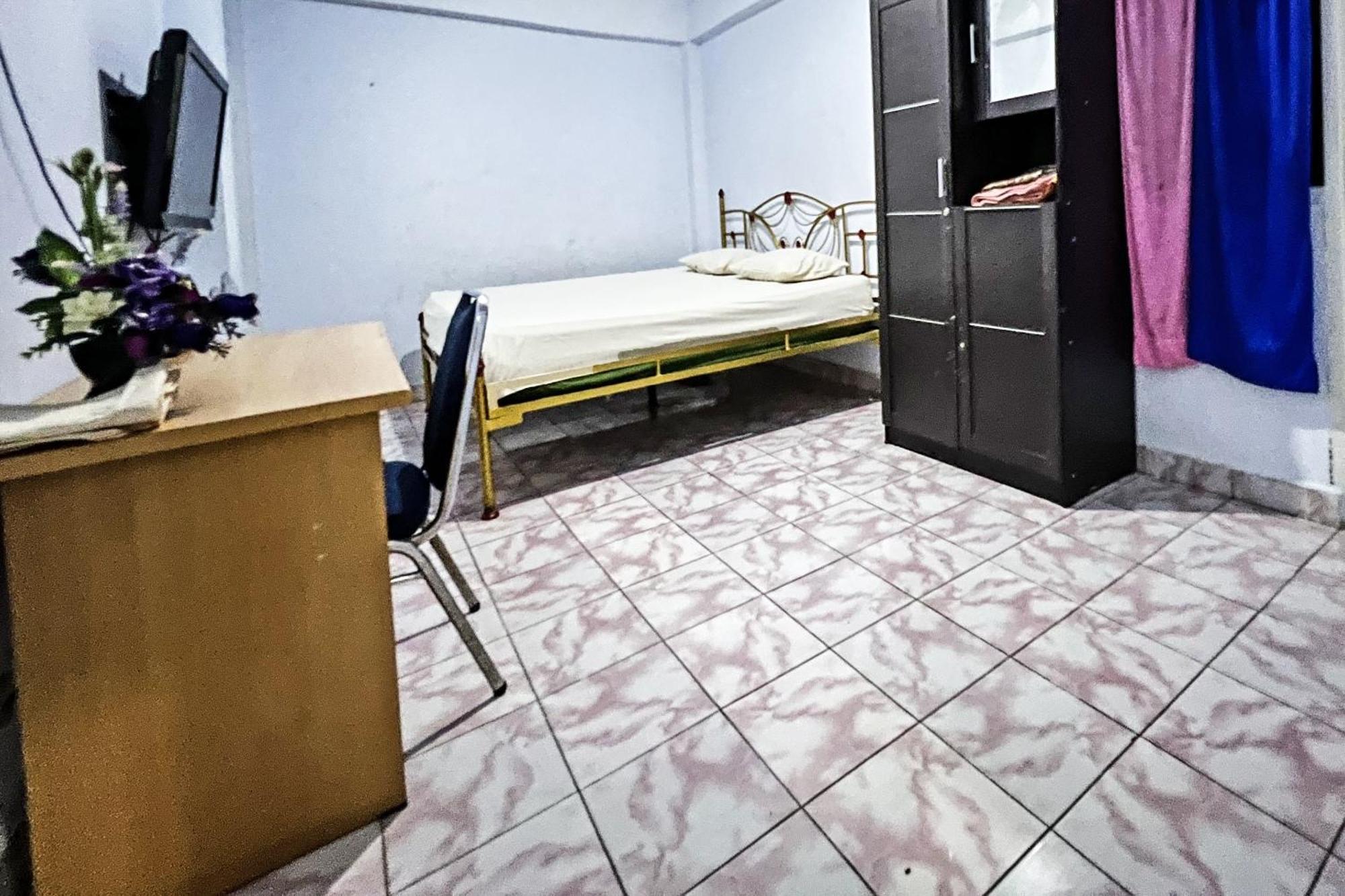 Oyo 91757 Surya Hotelneartaman Anggrek Pkk Watansoppeng Lalabata Exteriér fotografie