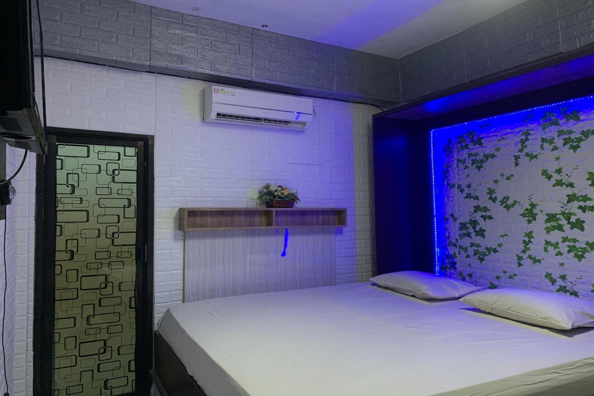 Oyo 91757 Surya Hotelneartaman Anggrek Pkk Watansoppeng Lalabata Exteriér fotografie