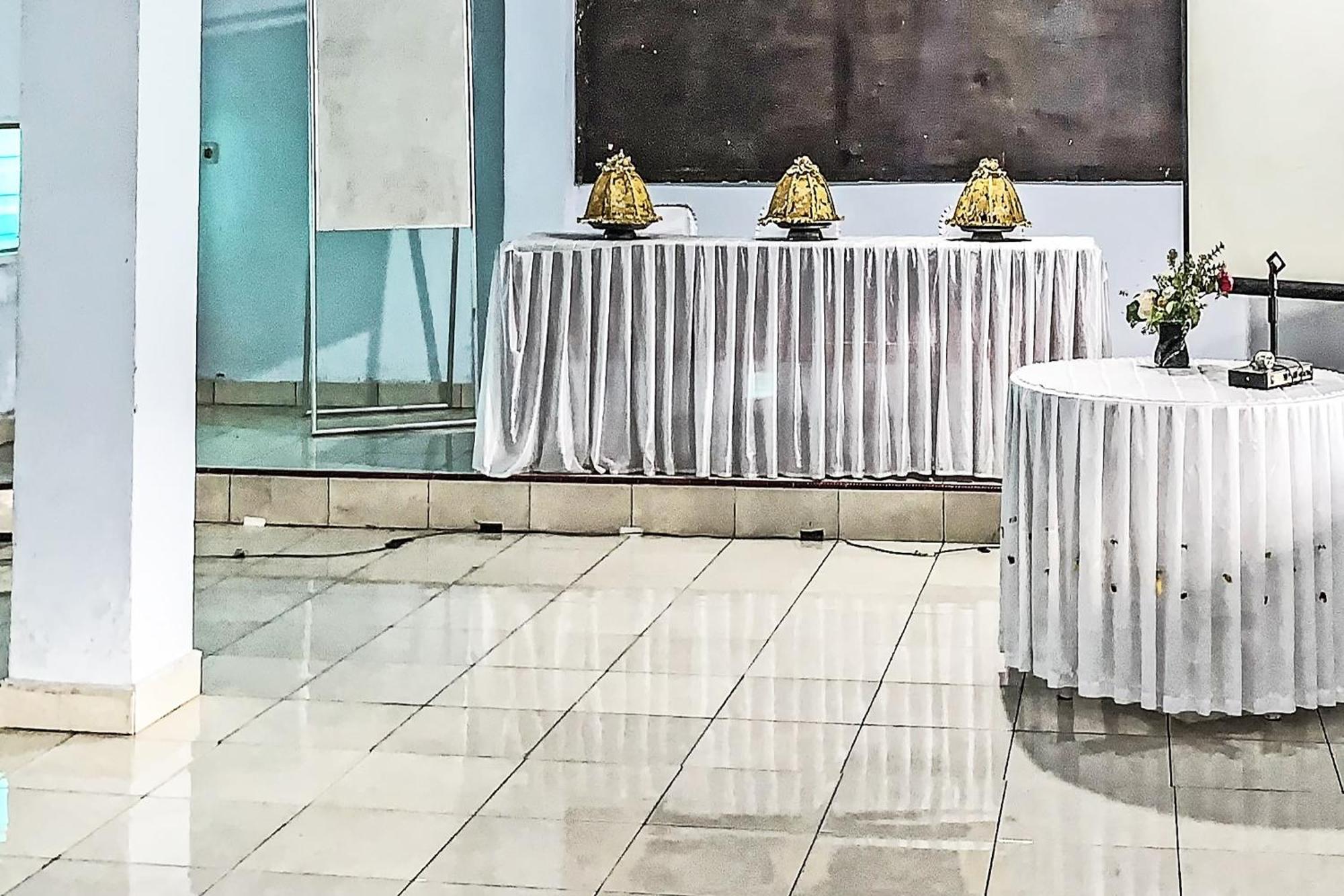 Oyo 91757 Surya Hotelneartaman Anggrek Pkk Watansoppeng Lalabata Exteriér fotografie